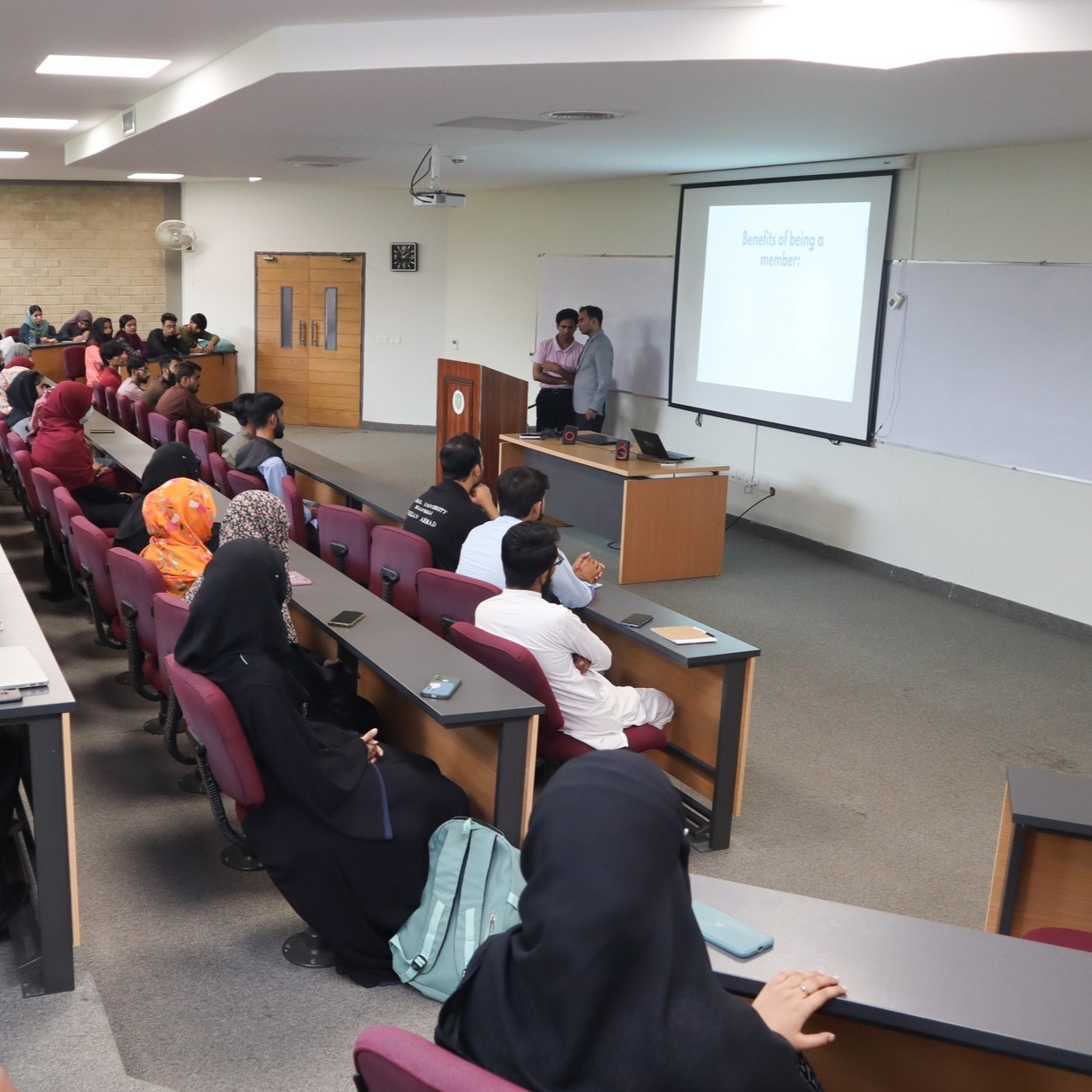 Exploring IEEE and its Global Opportunities for students